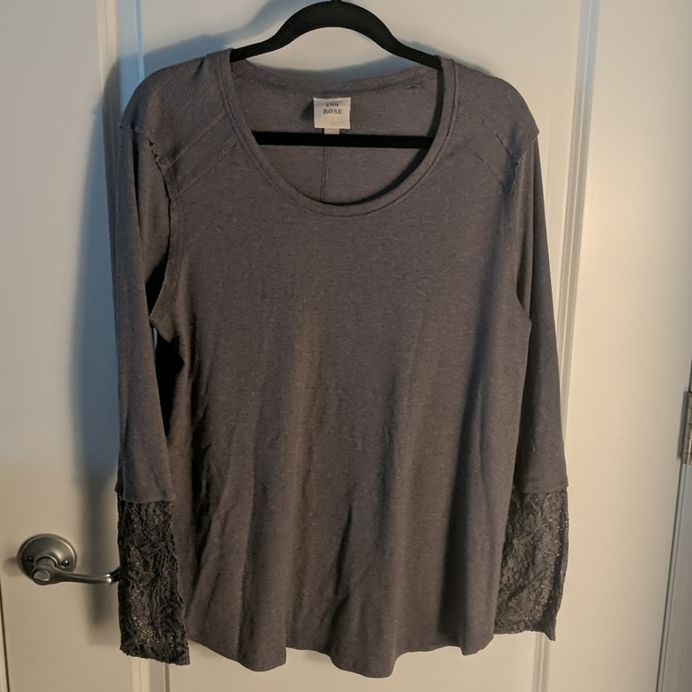 Knox Rose lace l/s tee